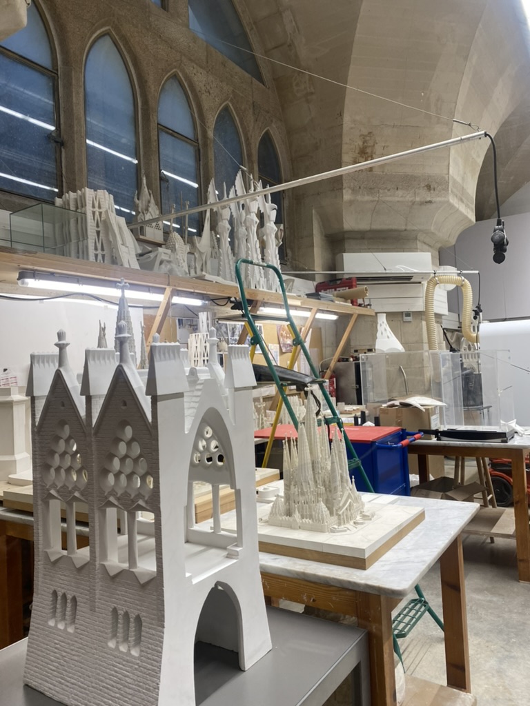 6C2322C8-3796-4A41-B3DF-E919ACB47892_1_105_c