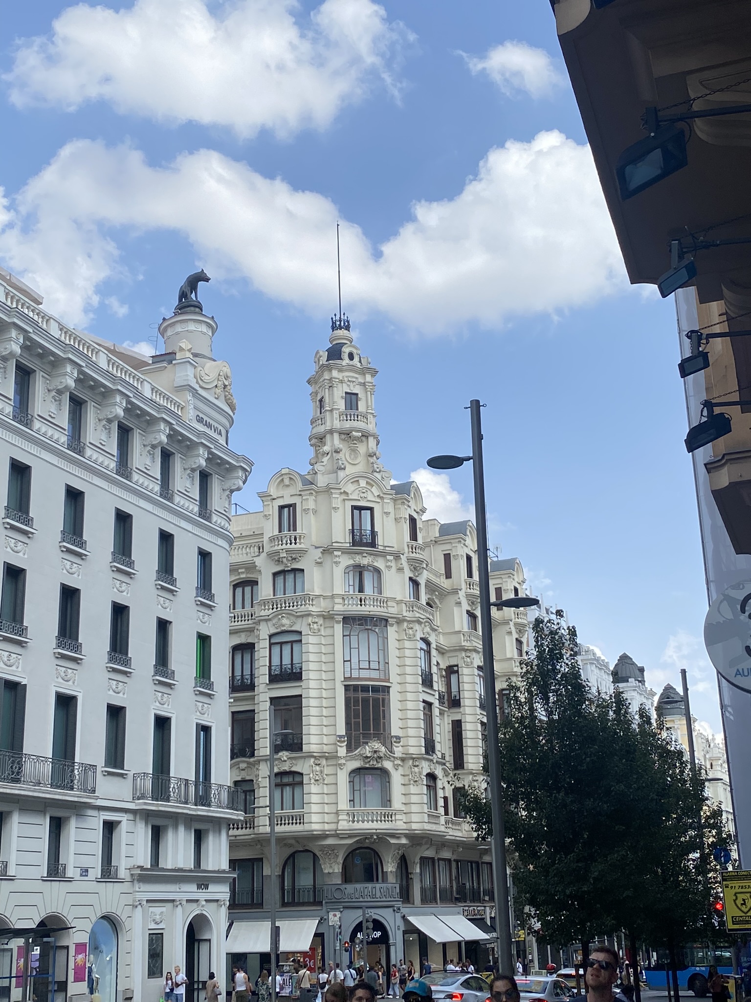 75F11434-B6A1-491F-9EBE-BFC9E08BC210_1_102_o