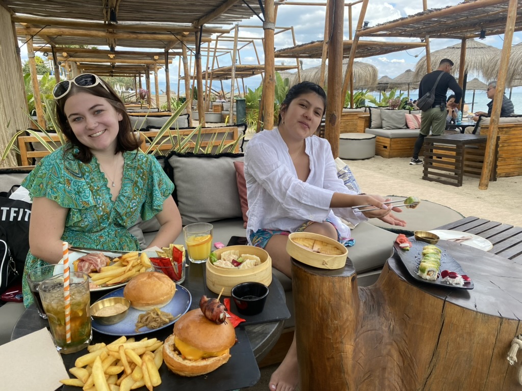 A74BBF1D-3EF5-49E3-B5BF-F19B5ED39FF6_1_105_c