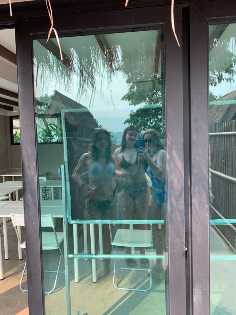 ACE6DCF5-D3B3-438D-A85B-F947064CF712_1_105_c