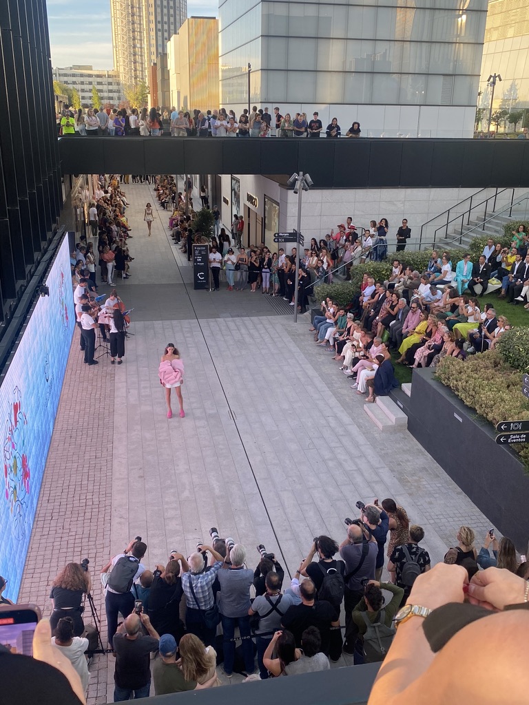 F314DE34-DCC9-47FC-85BF-FB873F5B8BA5_1_105_c